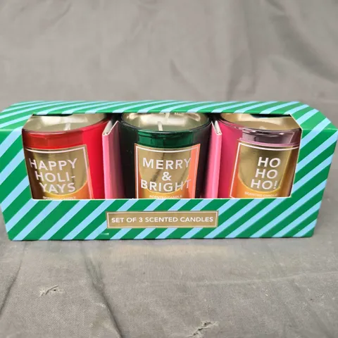 4 X BOXED CHRISTMAS THEMED SCENTED CANDLES - 3 CANDLES PER PACK