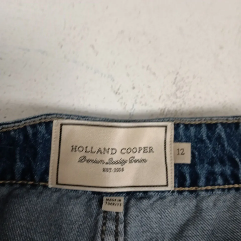 HOLLAND COOPER UTILITY DENIM SHORTS – UK 12, DENIM