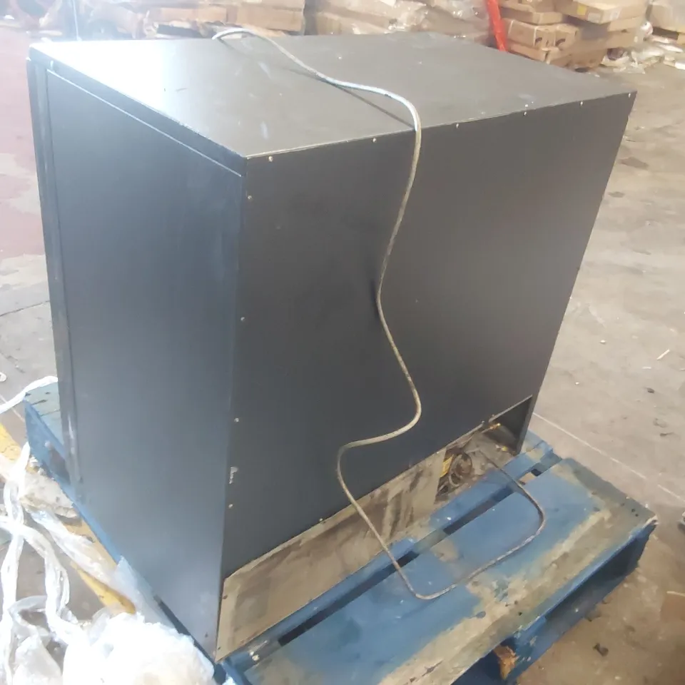 GAMCO COMMERCIAL GLASS DOOR BOTTLE COOLER - MAXI20/250SD