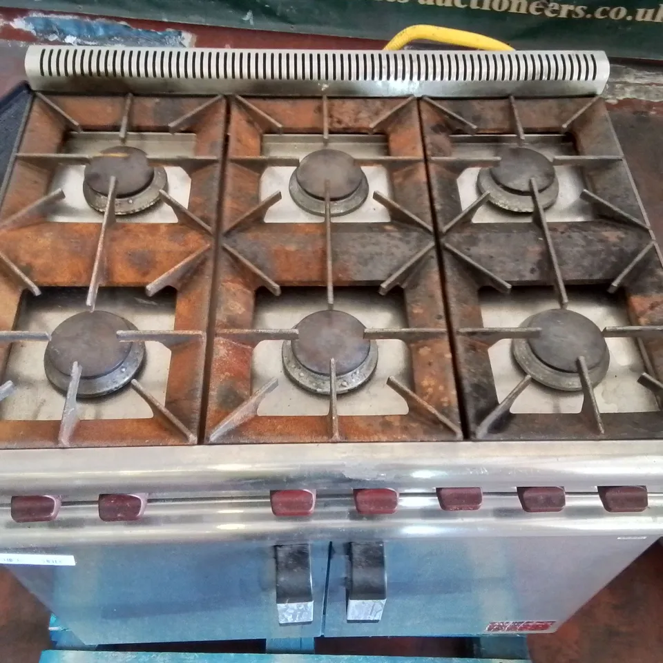 STAINLESS STEEL COMMERCIAL 6 GAS BURNER DOUBLE OVEN