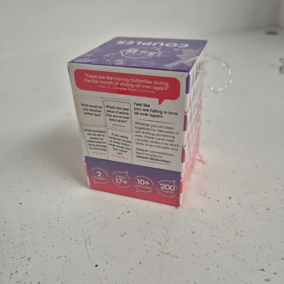 TALKING POINT: COUPLES CARD GAME – 200 CONVERSATION CARDS (2 PLAYERS)