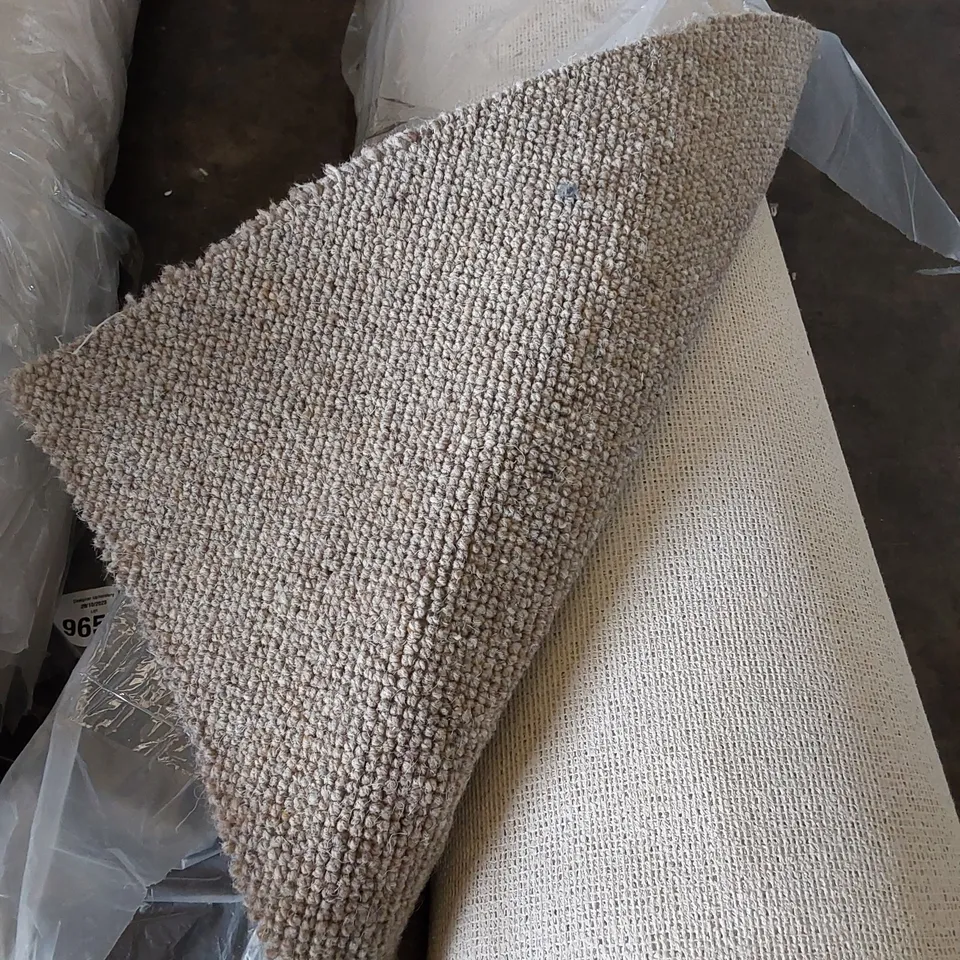ROLL OF QUALITY SISAL WEAVE STYLE BUCKWEAVE CARPET // SIZE: APPROXIMATELY 3 X 5M