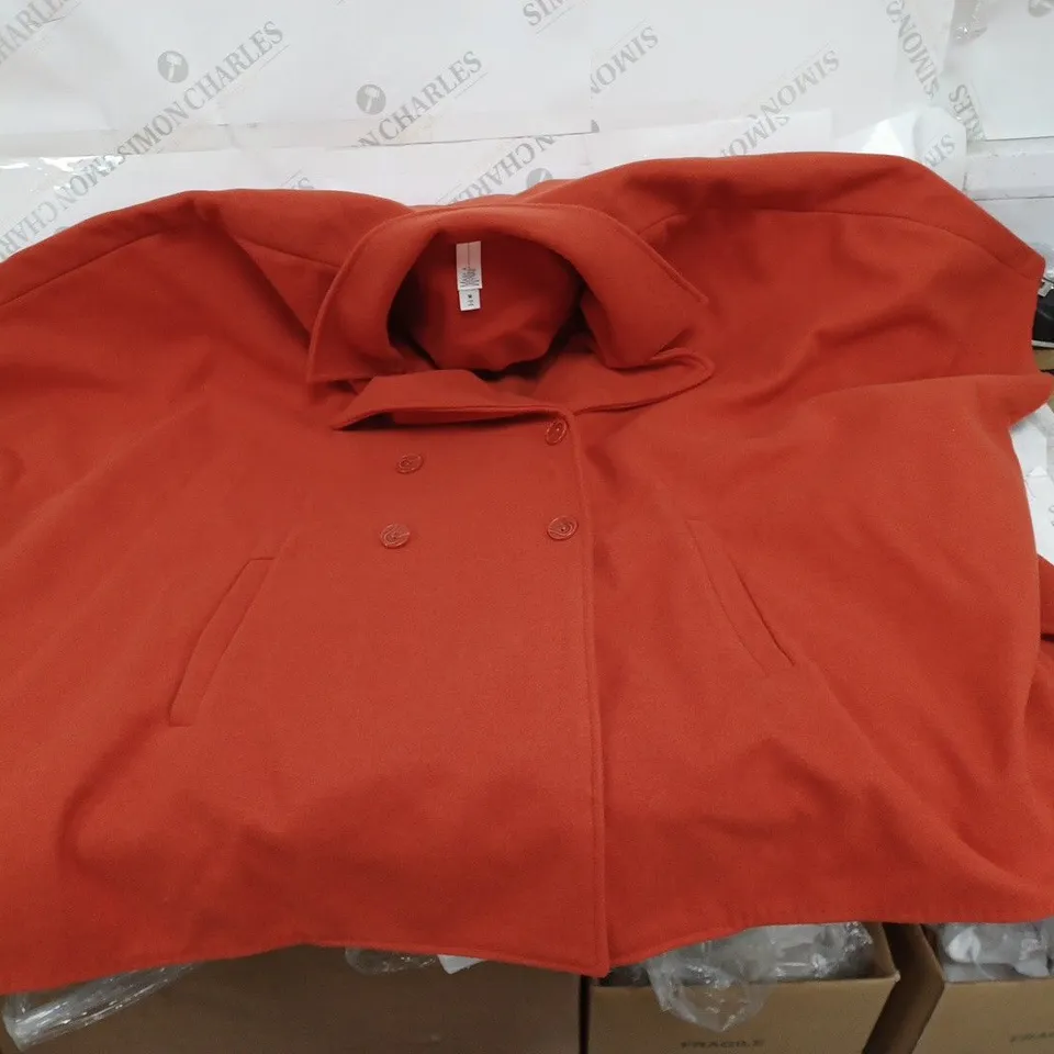 BOX OF CLOTHES TO INCLUDE MARLA WYNEE JACKETS