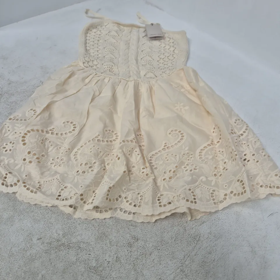 NOBODY'S CHILD KNITTED CREAM DRESS – UK XS (EU XS, US XS)
