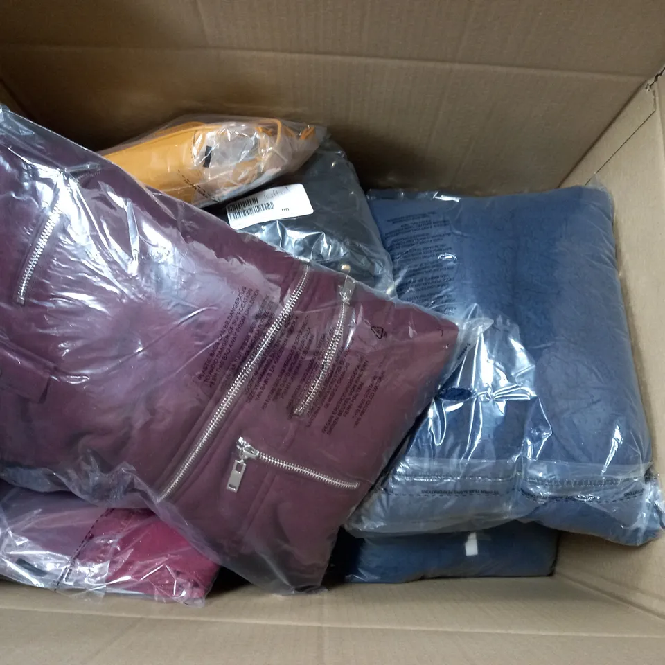 BOX OF APPROX 10 ASSORTED CLOTHING ITEMS TO INCLUDE - ASHWOOD - KIPLING - NINA LEONARD ECT 