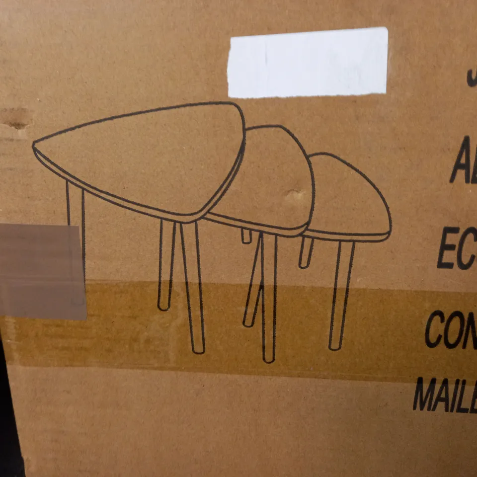 BOXED NEST OF TABLES IN GREY/NATURAL - 10F1