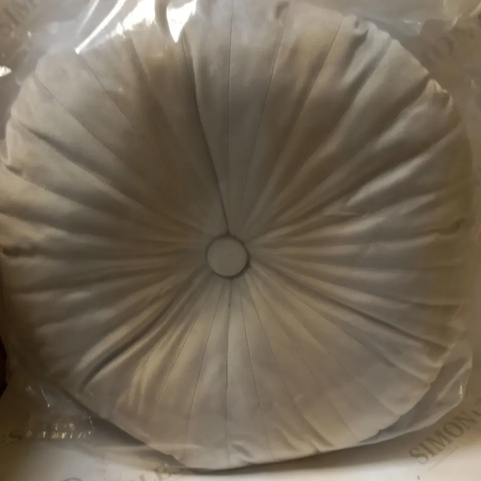 THOMAS FREDERICK ROUND PLUSH BUTTON CUSHION - NEW WASHINGTON SILVER. APPROX 40 X 40 X 15 CM 