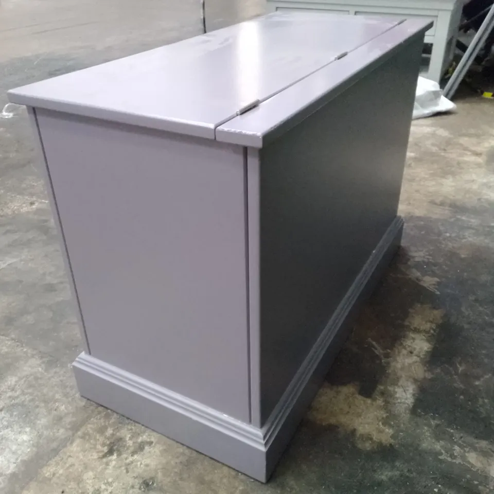 DESIGNER LAVENDER BLANKET BOX