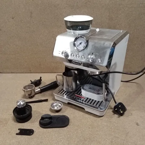 BOXED DE'LONGHI LA SPECIALISTA ARTE EC9155.W COFFEE MACHINE, WHITE