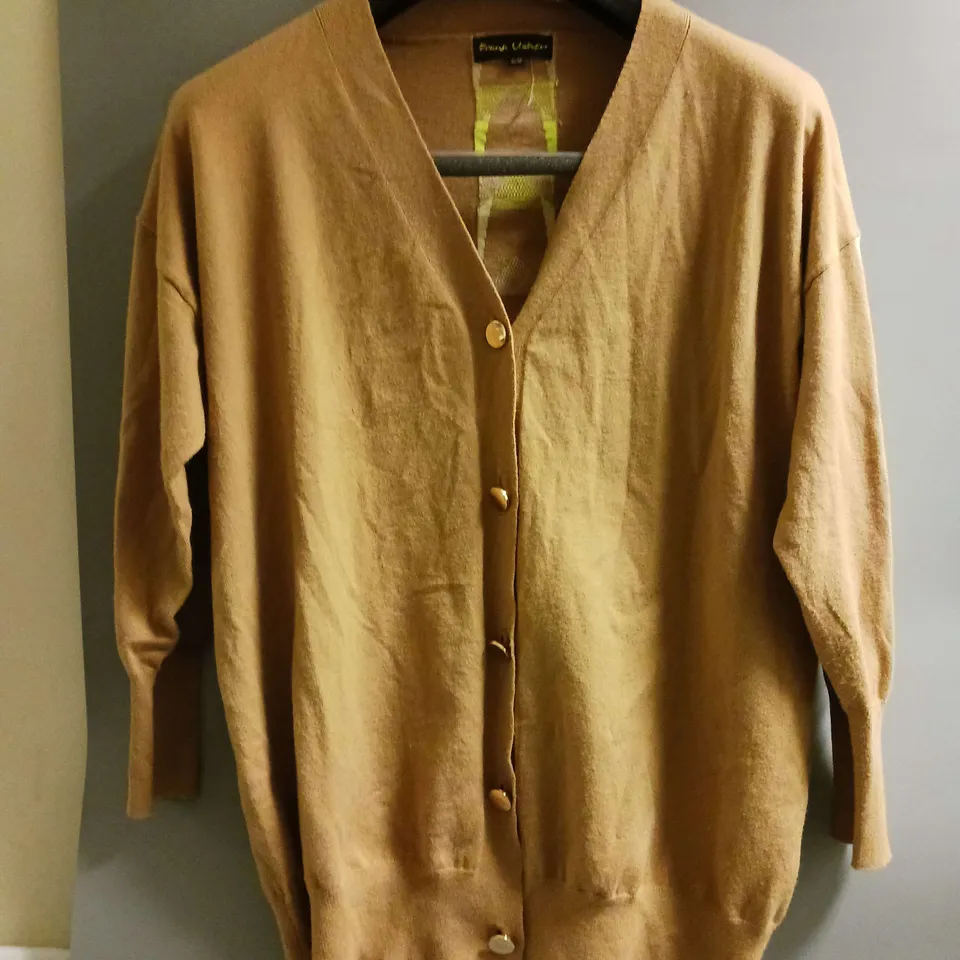 APPROXIMATELY 20 LADIES CLOTHING ITEMS TO INCLUDE TOPS AND CARDIGANS