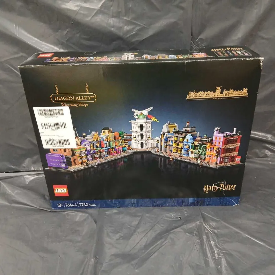 LEGO HARRY POTTER DIAGON ALLEY WIZARDING SHOPS 76444
