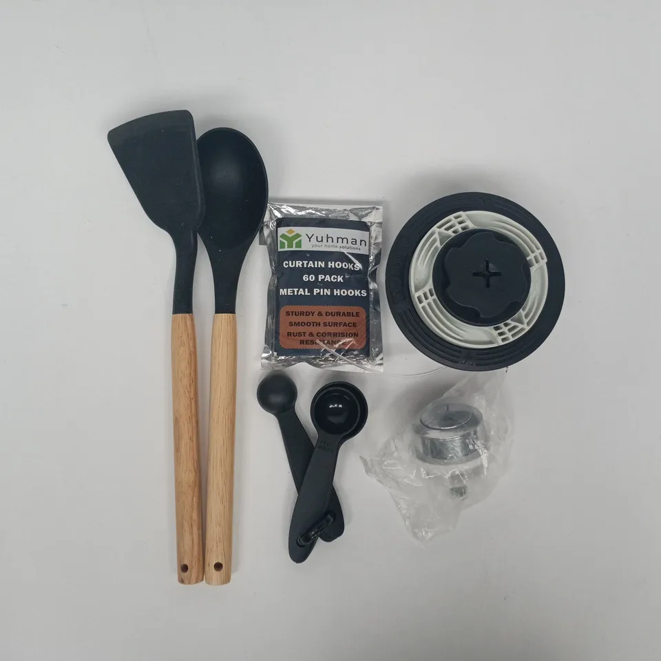 APPROXIMATELY 10 ASSORTED HOUSEHOLD ITEMS TO INCLUDE CURTAIN HOOKS, ETC