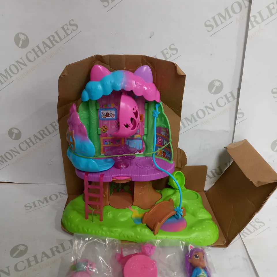 KITTY FAIRY GARDEN TREEHOUSE  RRP £36.99