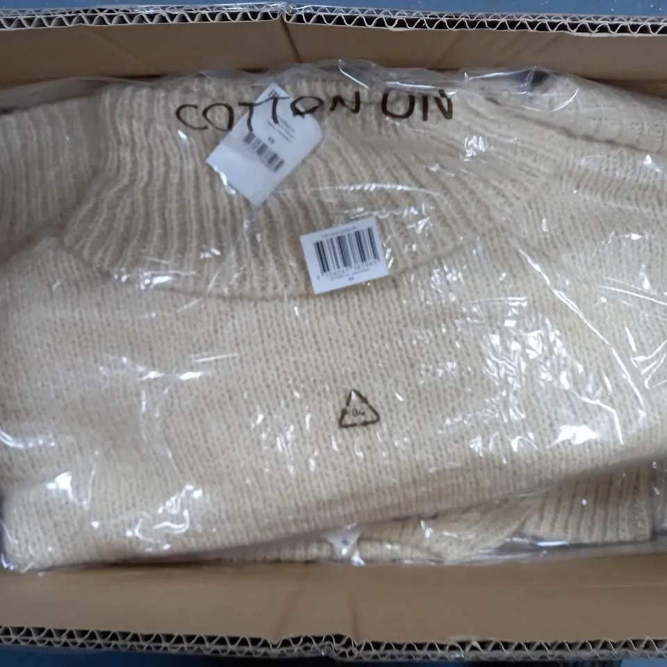 APPROXIMATELY 70 BRAND NEW CLOTHING ITEMS IN VARIOUS SIZES TO INCLUDE CURVE SUPER LUXE CARDIGANS IN BLACK, ROLL NECK PULLOVERS IN PARCHMENT - COLLECTION ONLY