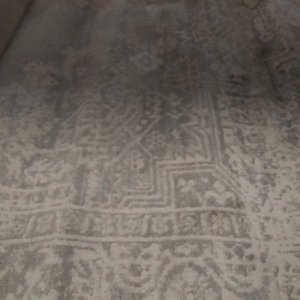 AMELIE GREY CREAM RUG - 200 X 250CM 