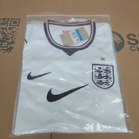 ENGLAND NATIONAL FOOTBALL TEAM JERSEY β SIZE M