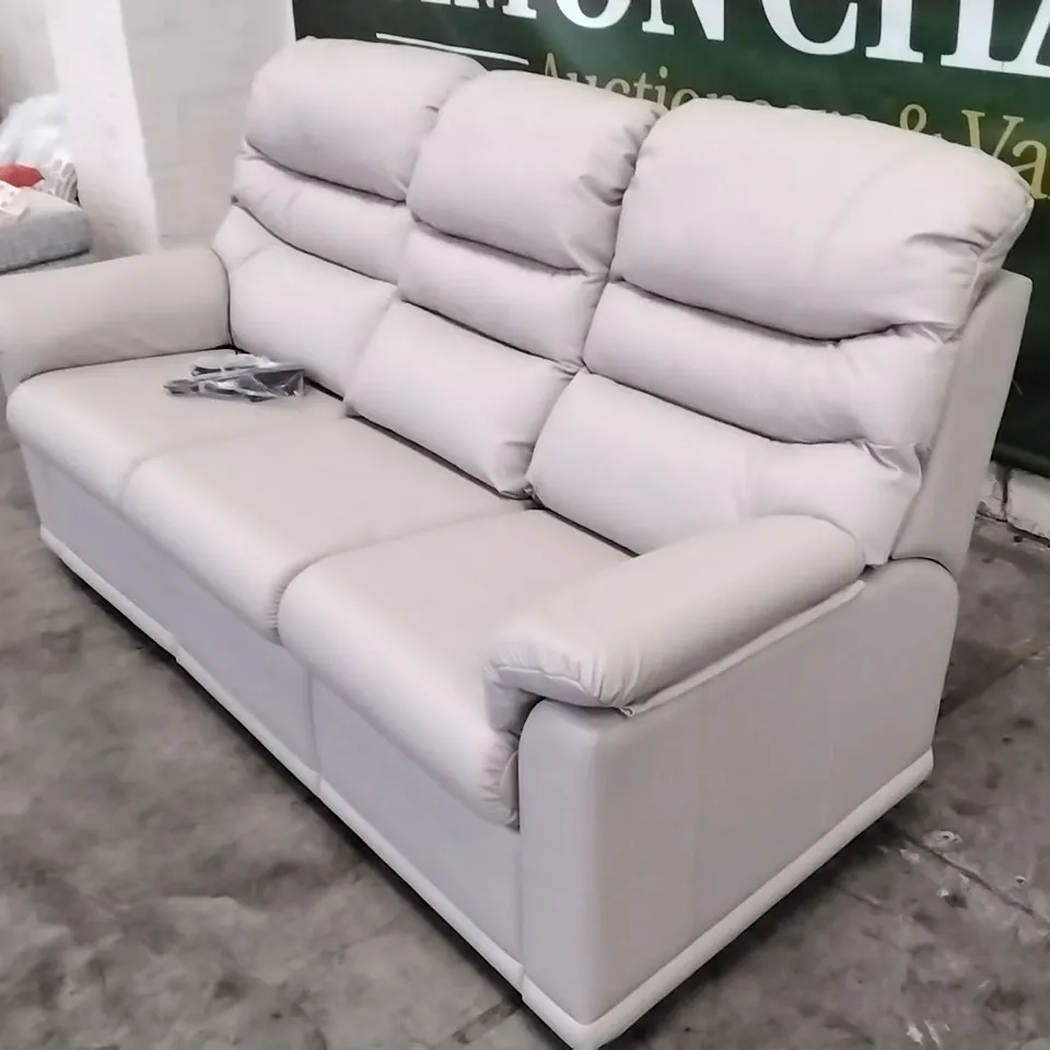 QUALITY BRITISH DESIGNED & MANUFACTURED G PLAN MALVERN 3 SEATER POWER RECLINER OXFORD PUTTY LEATHER