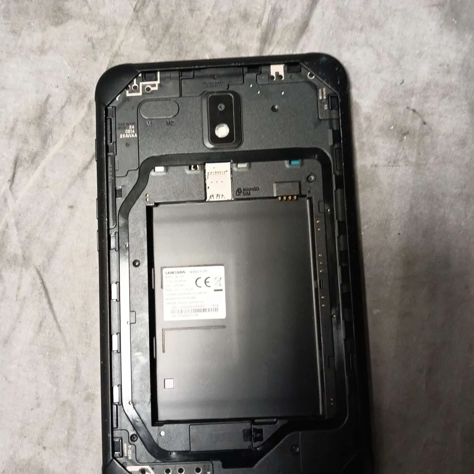 SAMSUNG GALAXY TABLET PC SM-T395 – 16GB, CRACKED FRONT SCREEN