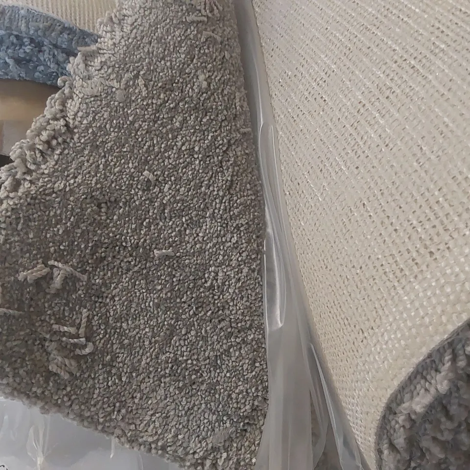 ROLL OF QUALITY FIRST IMPRESSIONS VISION CARPET - APPROXIMATELY 3.27 x 4m