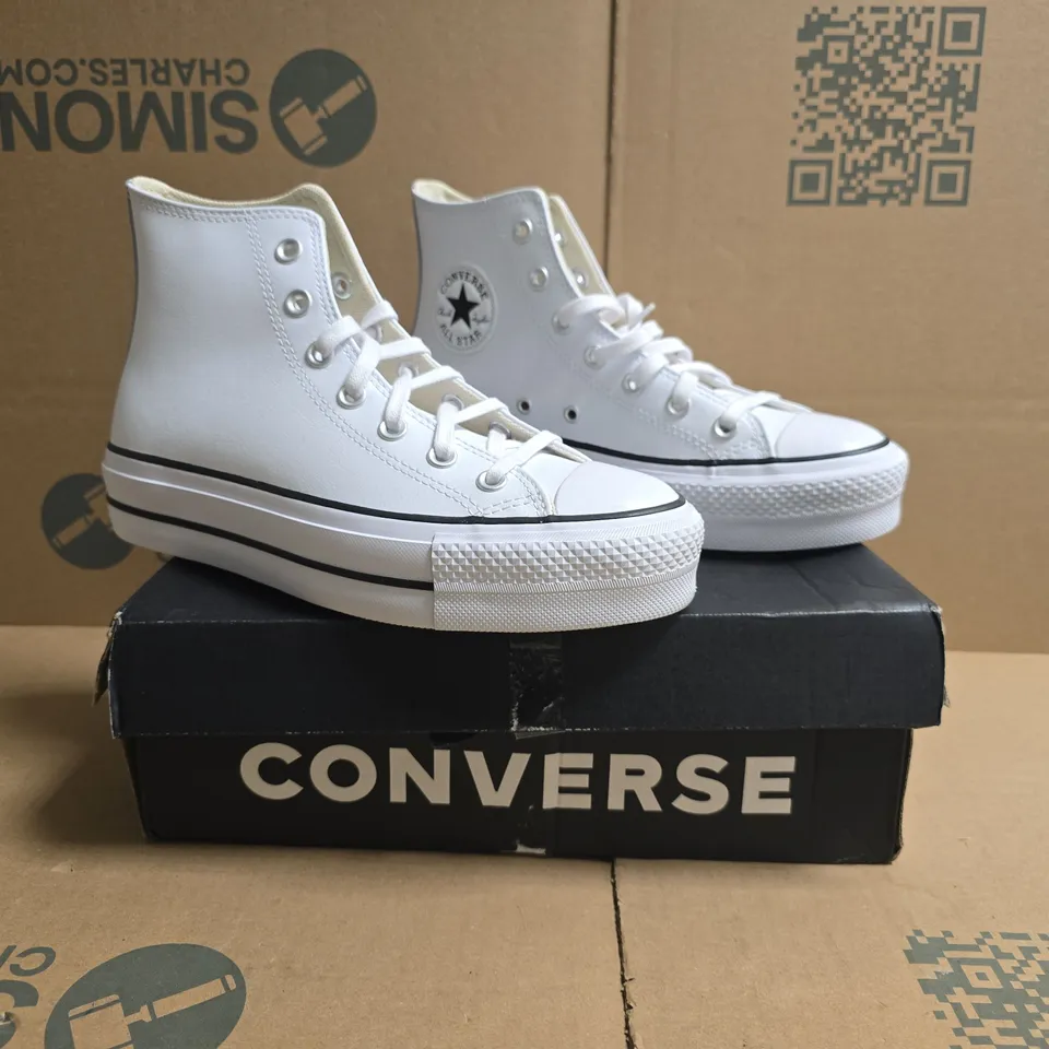 BOXED PAIR OF CONVERSE HI-TOP SHOES IN WHITE SIZE UK 5.5