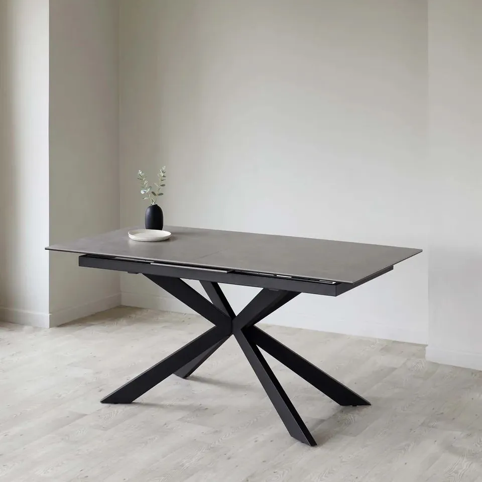 BOXED DANETTI HAYDEN LIGHT GREY CERAMIC EXTENDING 6 TO 8 SEATER DINING TABLE (2 BOXES)