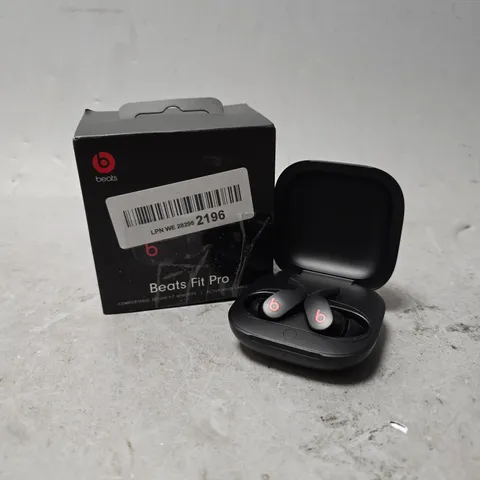 BOXED BEATS FIT PRO