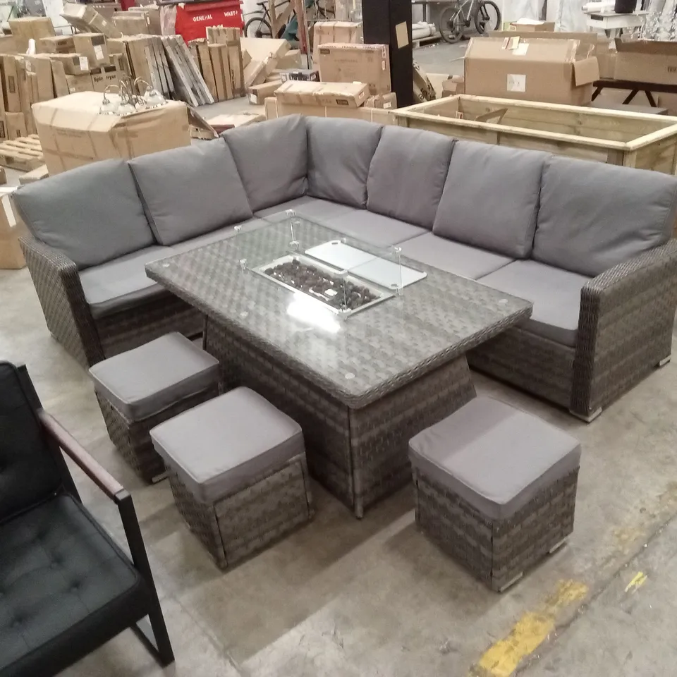 QUALITY DESIGNER GARDEN FURNITURE SET