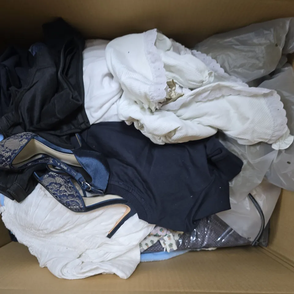 APPROXIMATELY 20 ASSORTED CLOTHING ITEMS IN VARIOUS SIZES, STYLES & COLOURS TO INCLUDE BRANDS SUCH AS BOSS, GEORGE, OHS, ETC - COLLECTION ONLY