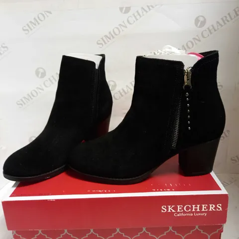 SKECHERS TAXI ZIPPER BOOTIES UK SIZE 5