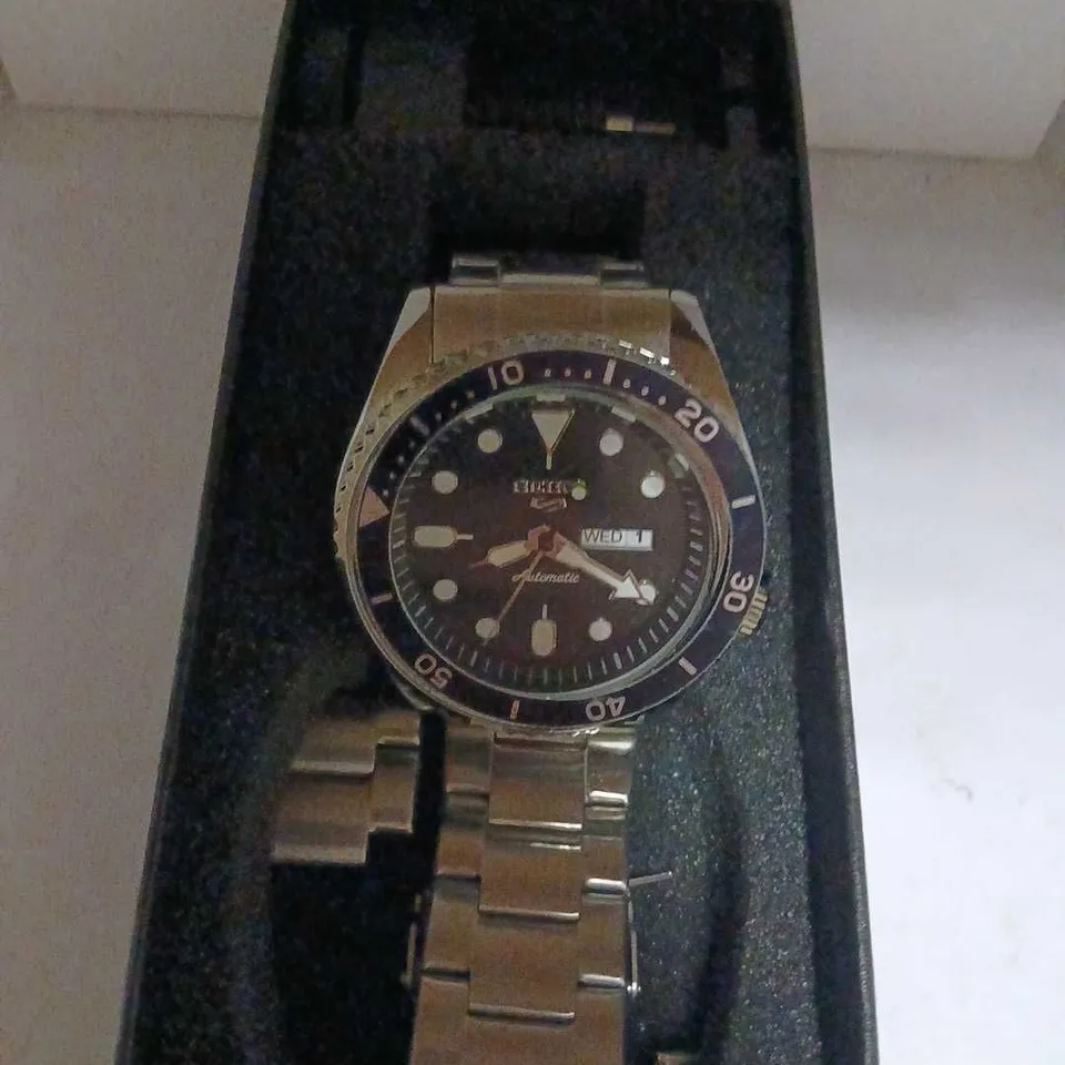 Seiko Automatic Diver Watch, Stainless Steel Bracelet, Day/Date