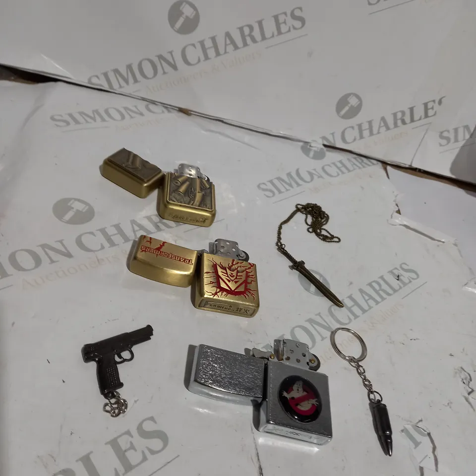 3 X ZIPO WINDPROOF LIGHTERS & 3 X KEY RINGS INCLUDING GUN, BULLET ETC
