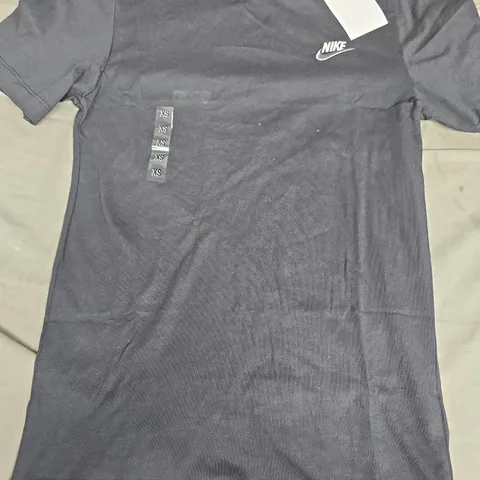 NIKE MENS CORE TEE IN BLACK - XS