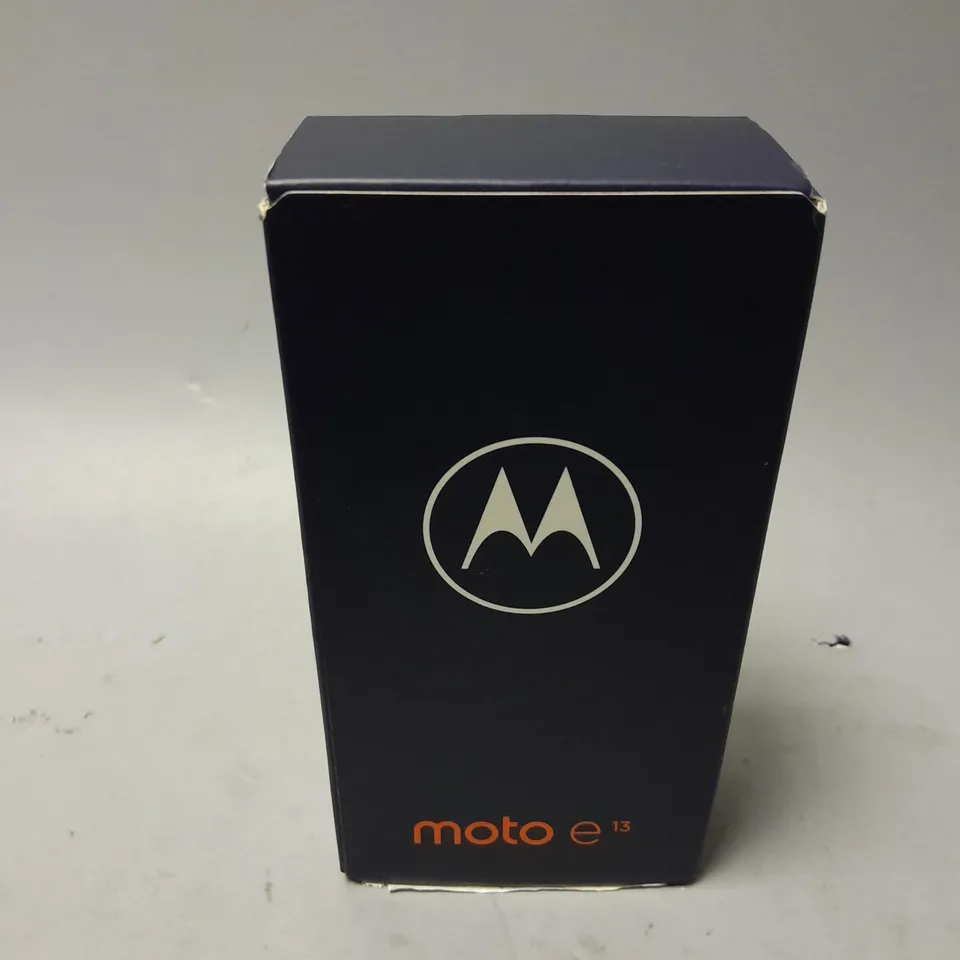 BOXED MOTOROLA MOTO E 13