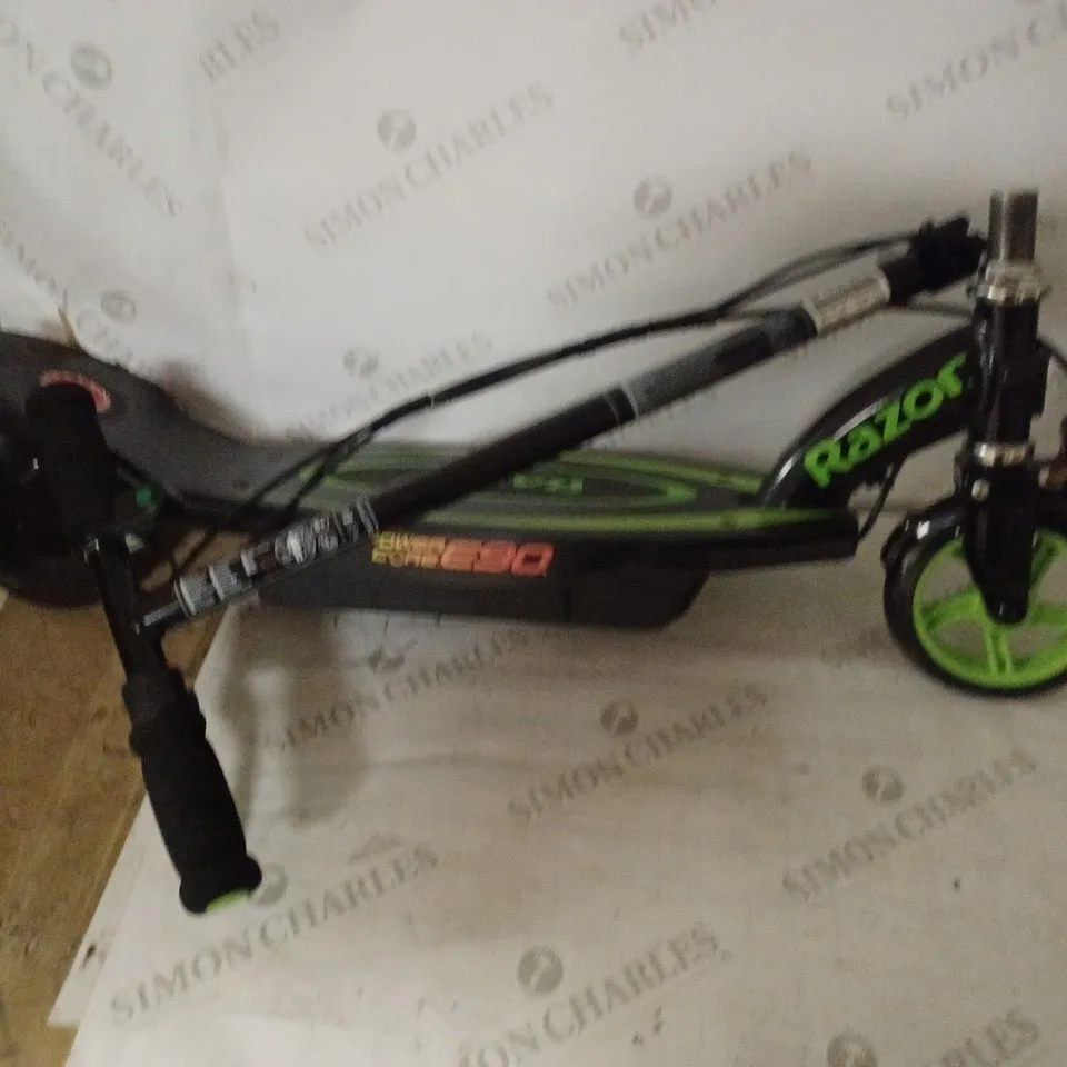 RAZOR POWERCORE E90 SCOOTER GREEN RRP £179.99