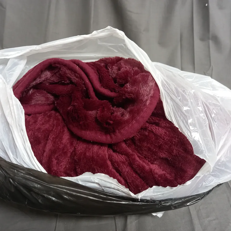 COZEE HOME VELVETSOFT HEATED THROW IN SHIRAZ WINE