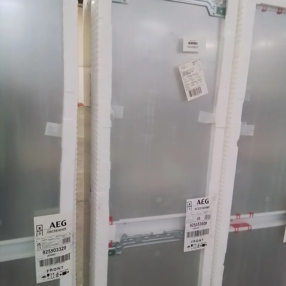 AEG SCE818E8MF 177CM BUILT IN FRIDGE FREEZER RRP £1250