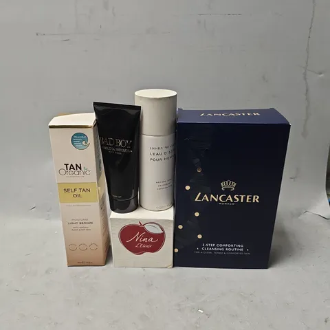 BOX OF APPROXIMATELY 20 ASSORTED HEALTH & BEAUTY ITEMS TO INCLUDE - LANCASTER 2 STEP COMFORTING , TAN ORGANIC SELF TAN OIL ETC