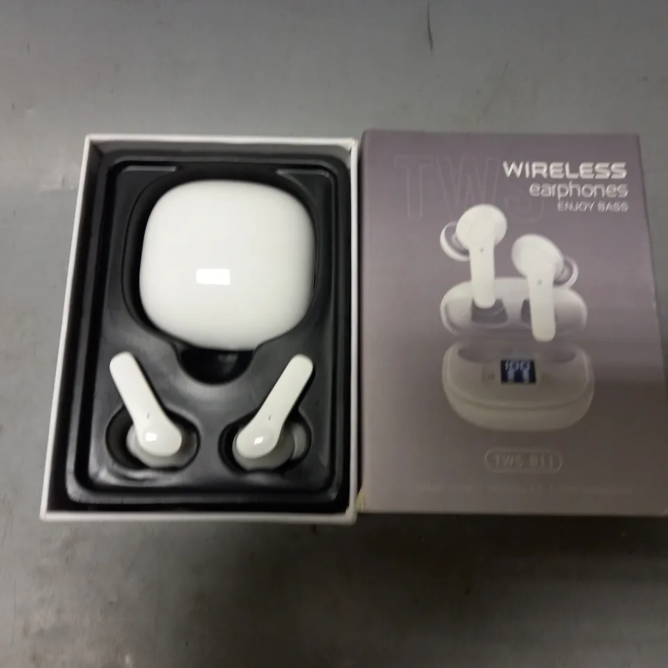 BOXED WIRELESS EARPHONE TWS-B11 EARBUDS