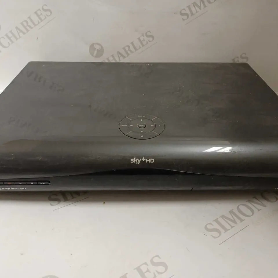 SKY+ HD DRX895 SET TOP BOX 
