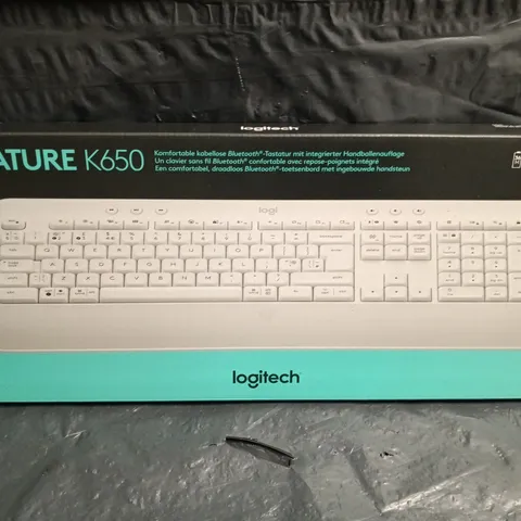 APPROXIMATELY 25 BOXED LOGITECH SIGNATURE K650 NON UK VERSION KEYBOARDS 