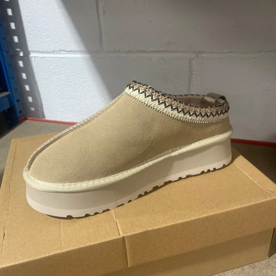 BOXED PAIR OF UGG OPEN BACK SHOES SIZE 5