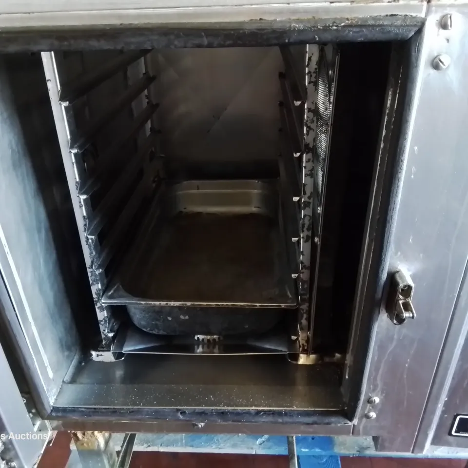 HOUNDE 7 TRAY COMBI OVEN Model CPE 1.06