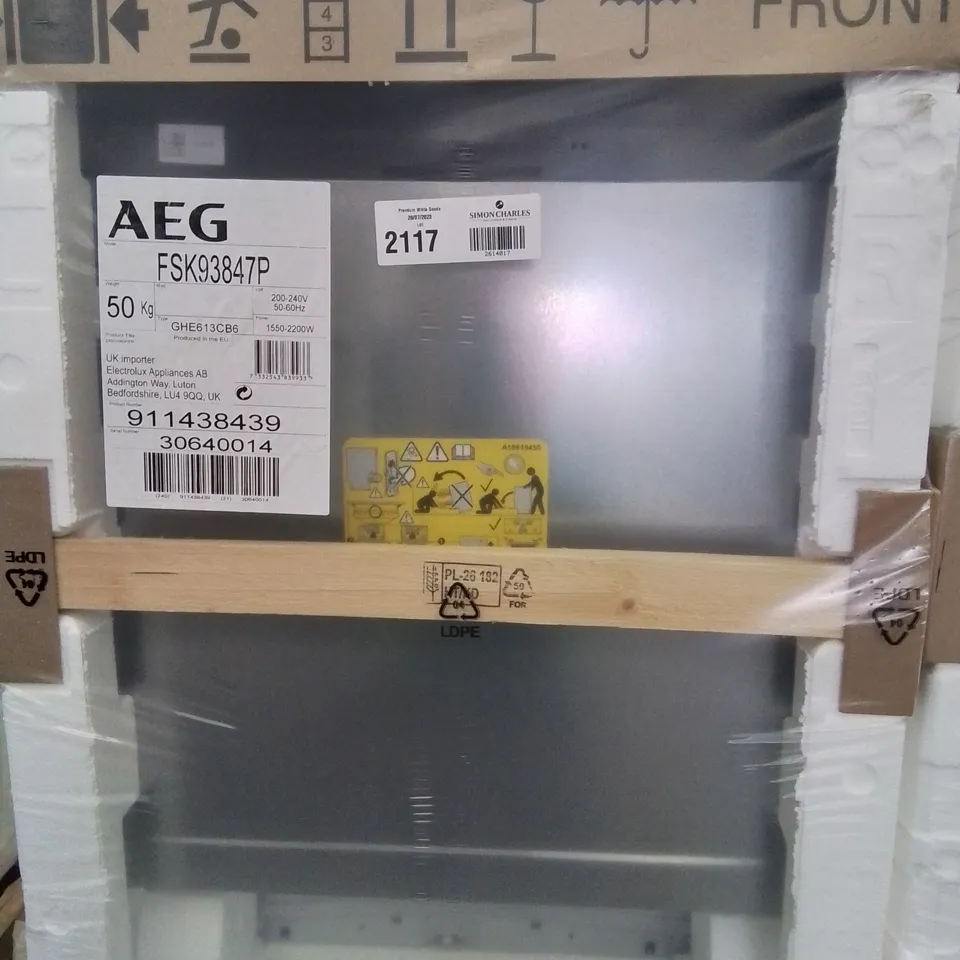 AEG INTEGRATED DISHWASHER 12 PLACES Model FSS82827P
