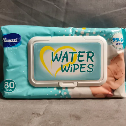 BOX OF APPROXIMATELY 8 PACKS OF MIOSZZI WATER WIPES
