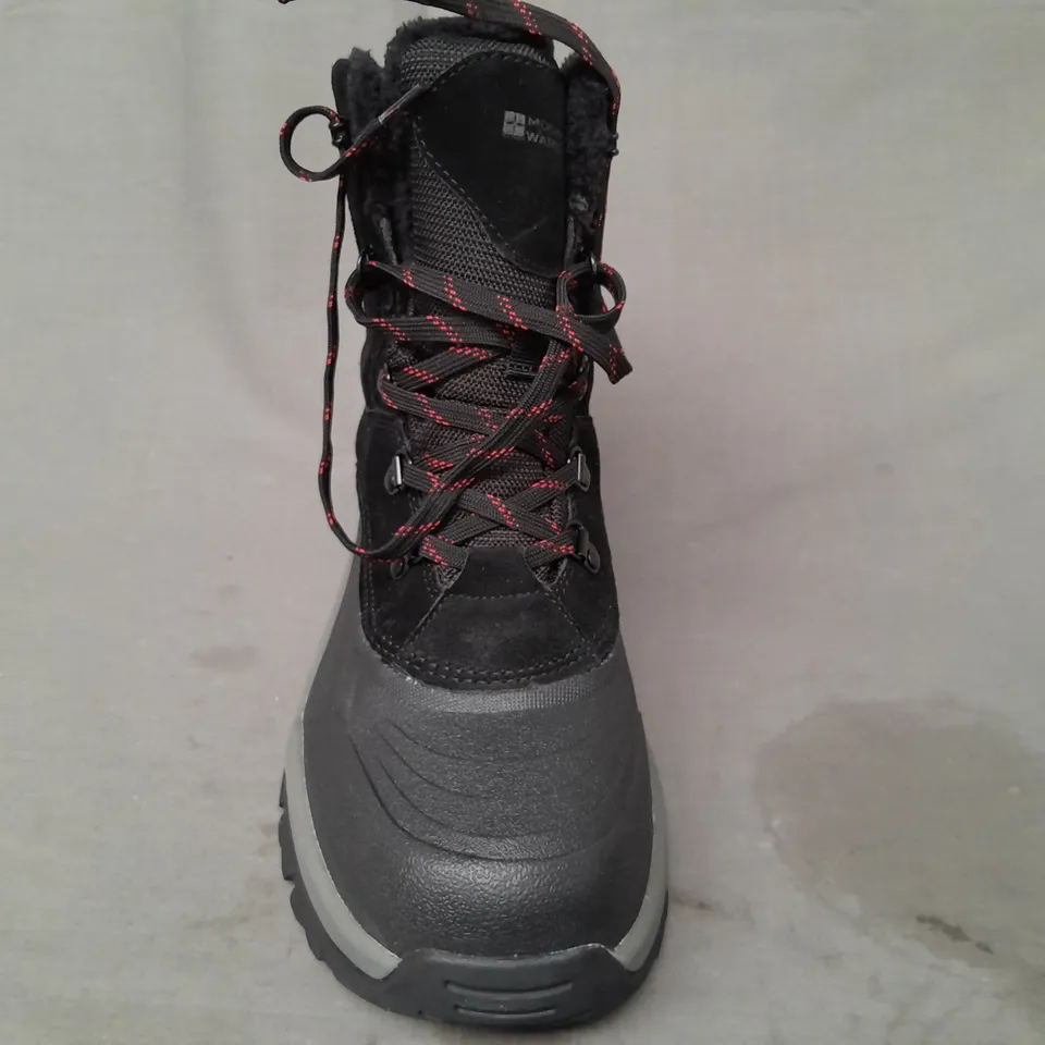 BOXED PAIR OF MOUNTAIN WAREHOUSE SNOWDON EXTREME WATERPROOF THERMAL SNOW BOOTS IN BLACK UK SIZE 9