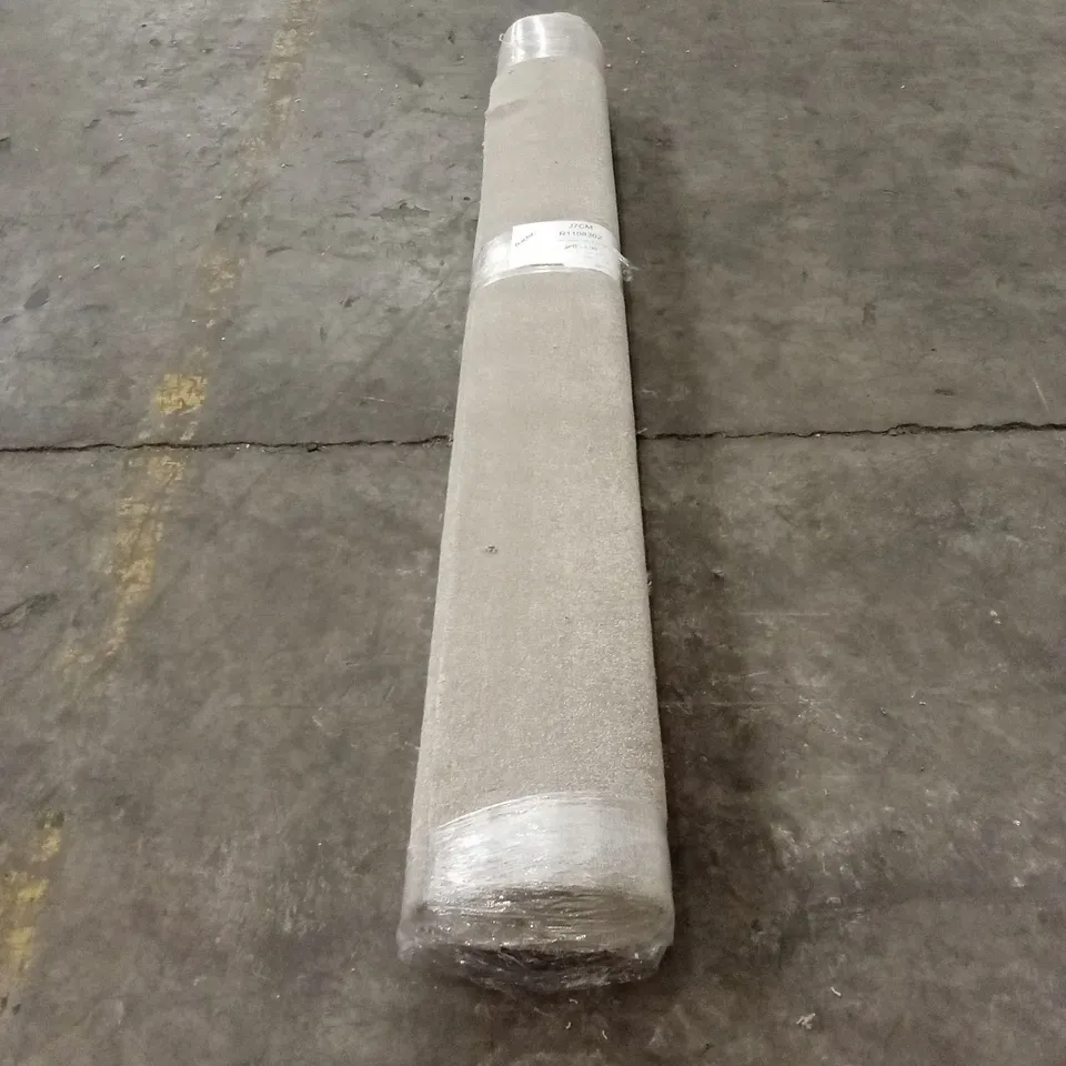 ROLL OF QUALITY LUXURIANT PEBBLEDASH PARCHMENT CARPET // APPROX SIZE: 2.15 x 4m