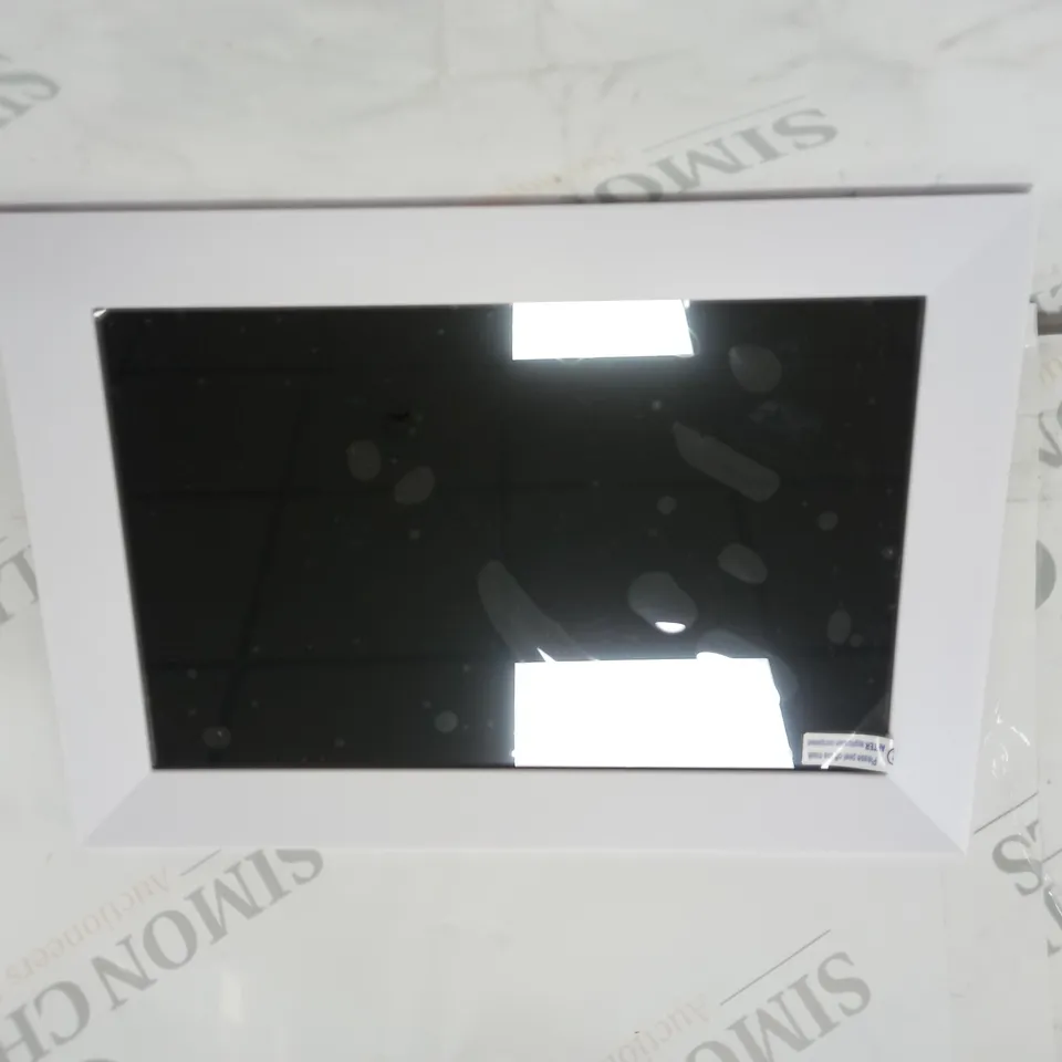 BOXED BELL & HOWELL SMART PHOTO FRAME 10.1" BHDPF101