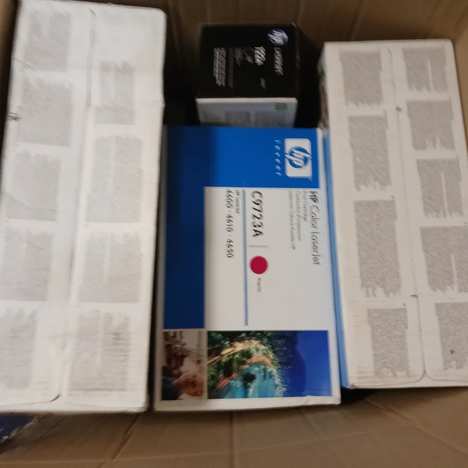 6 BOXED PRINTER CARTRIDGES TO INCLUDE C4149A BLACK, Q360A 122A BLACK, C9723A MAGENTA, ETC