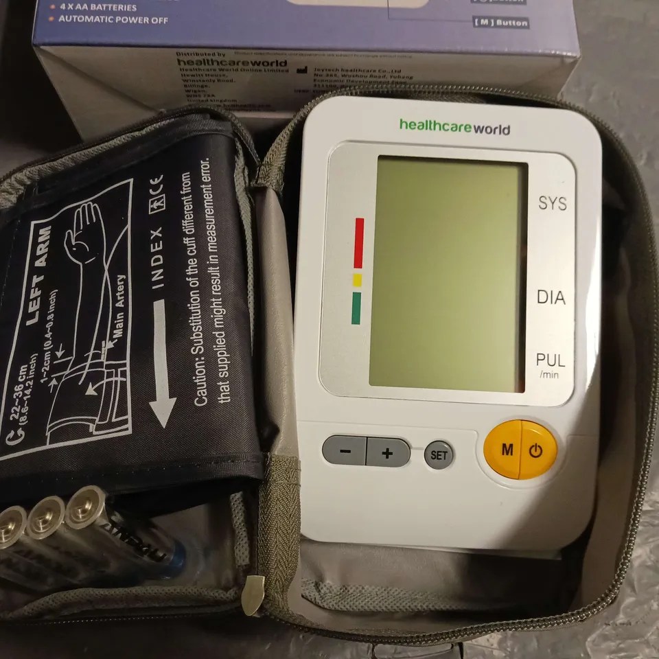 BOXED HEALTHCARE WORLD DBP-1314 FULLY AUTOMATIC BLOOD PRESSURE MONITOR