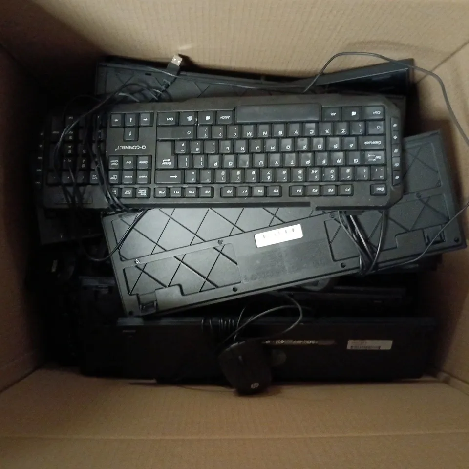 APPROXIMATELY 15 ASSORTED KEYBOARD/KEYBOARD & MOUSE SETS TO INCLUDE BRANDS SUCH AS MICROSOFT, HP, Q-CONNECT, ETC - COLLECTION ONLY
